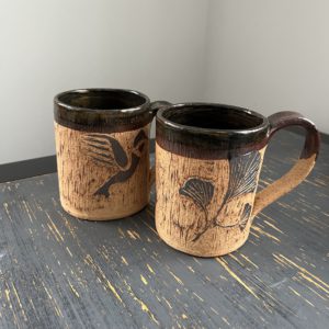 Tasse en céramique sculptée à la main - duo